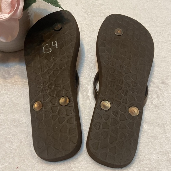 🥳HP🥳 Brighton Animal Print Flip Flop Sandals - Picture 6 of 9